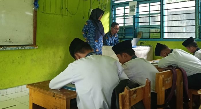 Pembelajaran Bahasa Arab di MTsN 1 Kota Sungai Penuh Semakin Menyenangkan dengan Platform Alef