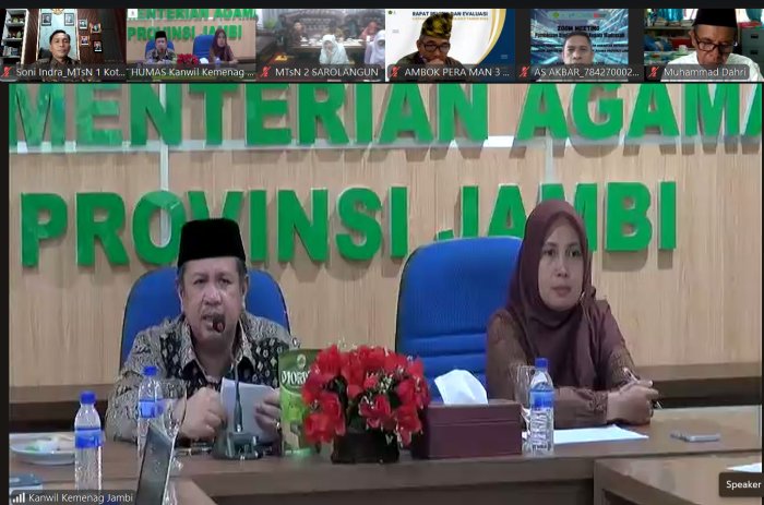 Tenaga Pendidik  MTsN 1 Kota Sungai Penuh Ikuti Pembinaan Guru dan Kepala Madrasah oleh Kanwil Kemenag Provinsi Jambi