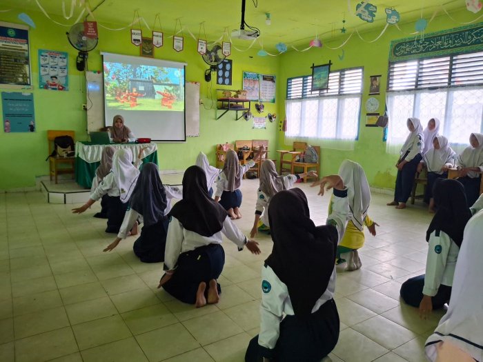Ekstrakurikuler Tari di MTsN 1 Kota Sungai Penuh Jadi Wadah Kreativitas Siswa