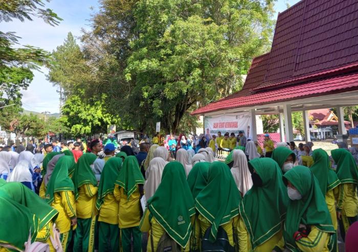 JALAN SANTAI DALAM RANGKA HAB KEMENAG RI KE 77 TAHUN 2023