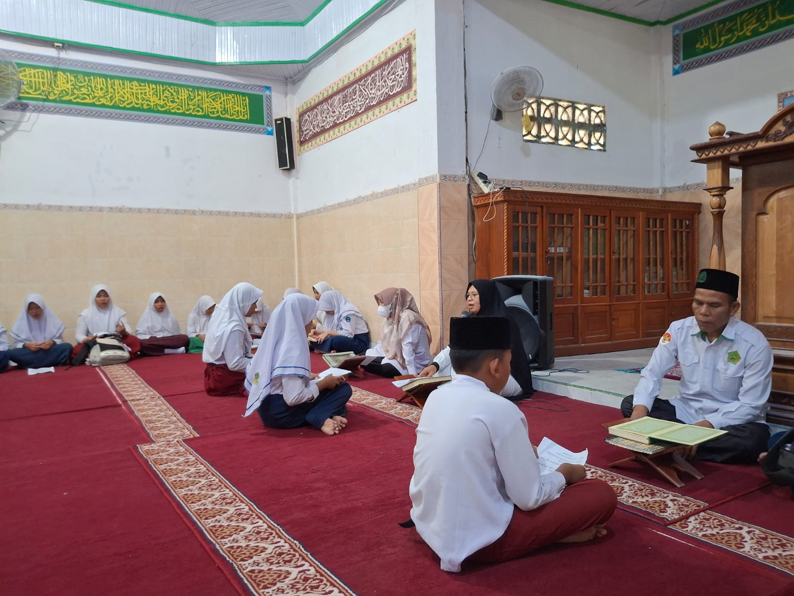MTsN 1 Kota Sungai Penuh Hidupkan Semangat Pengahfal Al Quâ€™an melalui  Kegiatan Tahfidz Quâ€™ran 