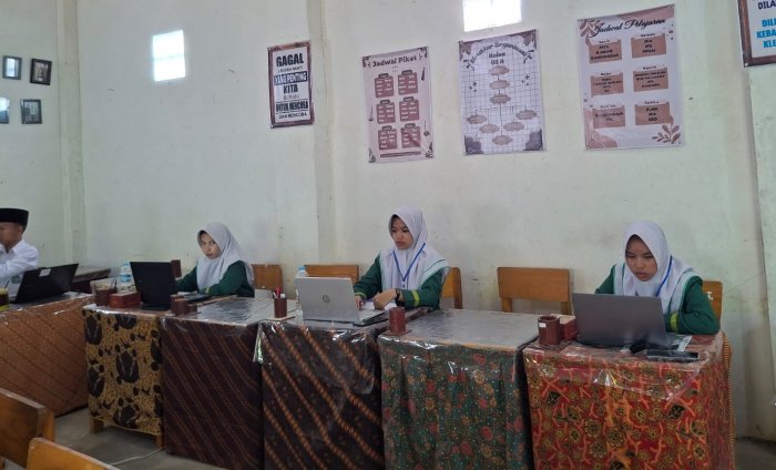 Dengan Semangat Juang Tinggi, Peserta OMI Matematika MTsN 1 Kota Sungai Penuh Sukses Ikuti Kompetisi