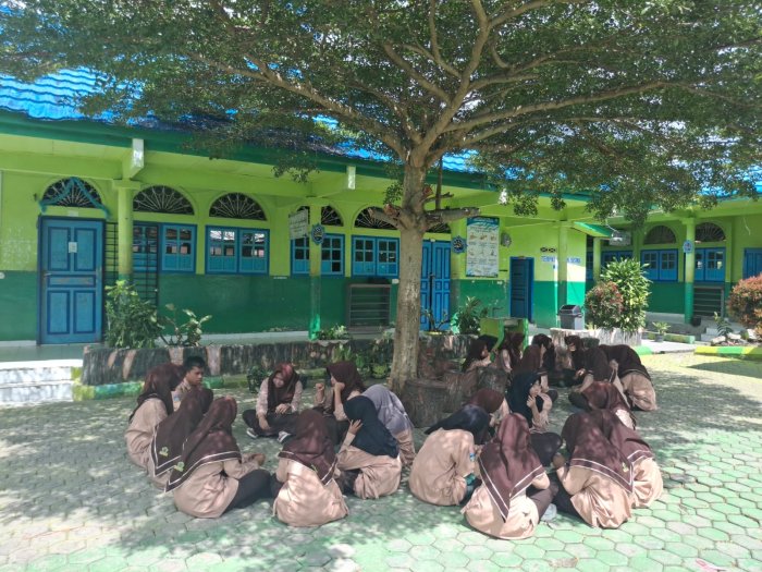 Rindang, Tenang, dan Penuh Makna: Latihan PIK-R MTsN 1 Kota Sungai Penuh