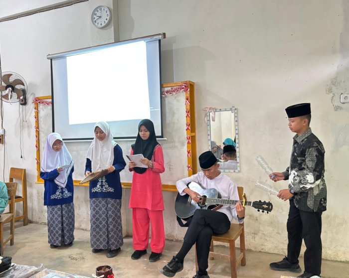 Pembelajaran Bahasa Indonesia Jadi Seru Lewat Musikalisasi Puisi