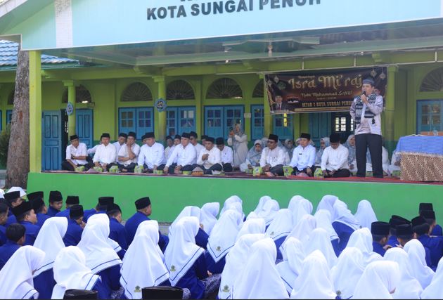 PERINGATAN ISRA MIâ€™RAJ NABI MUHAMMAD SAW DI MTsN 1 KOTA SUNGAI PENUH
