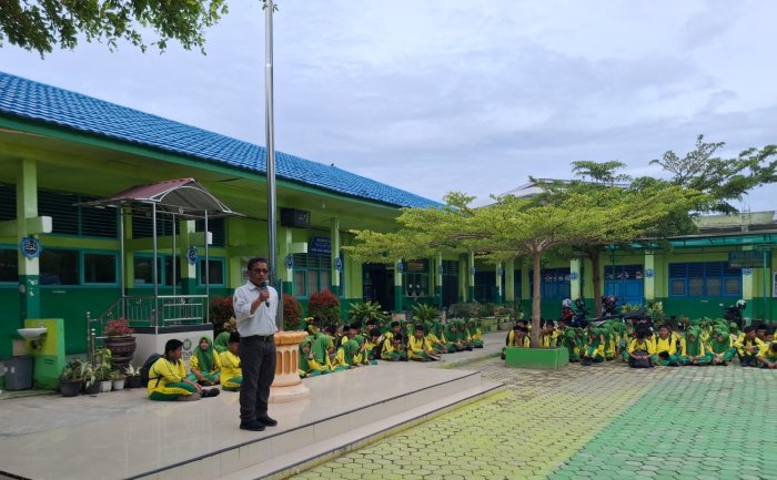 Pengarahan Kegiatan Bulan Suci Ramadan di MTsN 1 Kota Sungai Penuh Pengarahan Kegiatan Bulan Suci Ramadan di MTsN 1 Kota Sungai Penuh