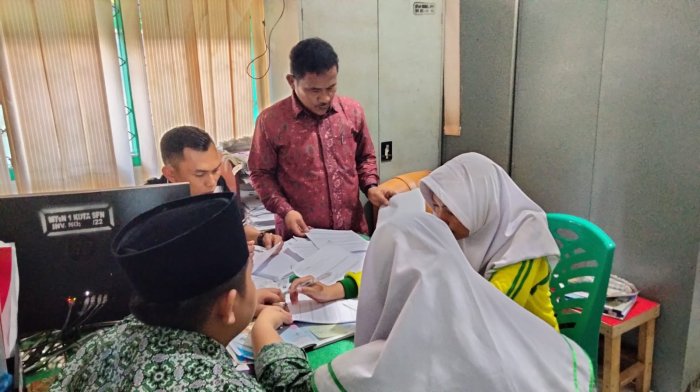 Siswa Antusias Ikuti Pembinaan OMI 2025 Mata Pelajaran Ilmu Pengetahuan Sosial