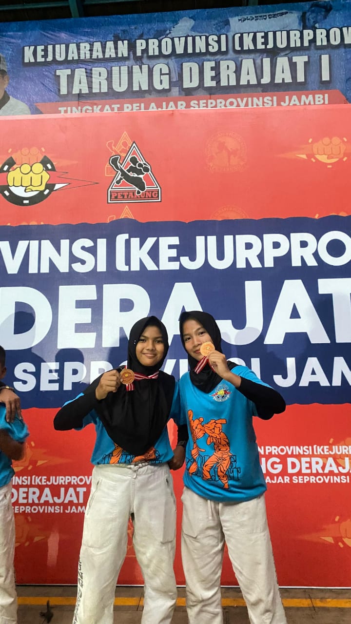 Siswa MTsN 1 Kota Sungai Penuh Raih Medali di Kejuaraan Provinsi Tarung Derajat I Tingkat Pelajar se-Provinsi Jambi