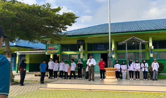 Pengukuhan Anggota PMR MTsN 1 Kota Sungai Penuh: Cetak Kader Kemanusiaan yang Tangguh