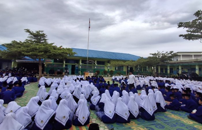 Menata Hati, Menegakkan Disiplin: Arahan Wakil Kepala Madrasah Bidang Akademik Usai Yasinan Bersama