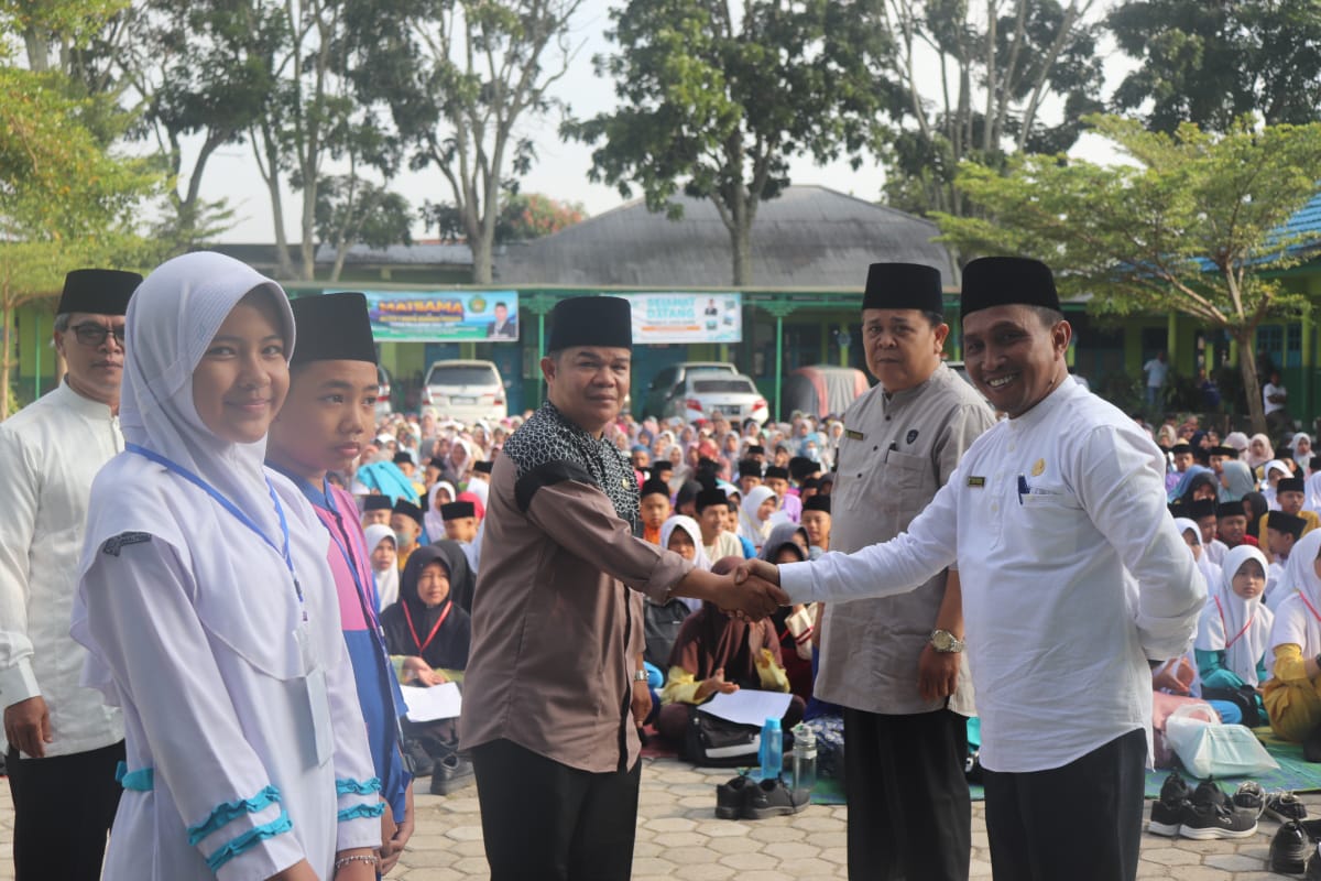 PENUTUPAN MATSAMA MTsN 1 KOTA SUNGAI PENUH DIAWALI DENGAN YASINAN DAN DOA BERSAMA