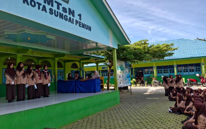 Peringatan Isra Mikraj di MTsN 1 Kota Sungai Penuh Diisi Lomba Pembacaan Asmaul Husna