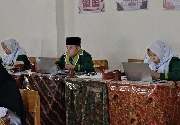 Dengan Semangat Juang Tinggi, Peserta OMI IPS MTsN 1 Kota Sungai Penuh Sukses Ikuti Kompetisi Dengan Semangat Juang Tinggi, Peserta OMI IPS MTsN 1 Kota Sungai Penuh Sukses Ikuti Kompetisi