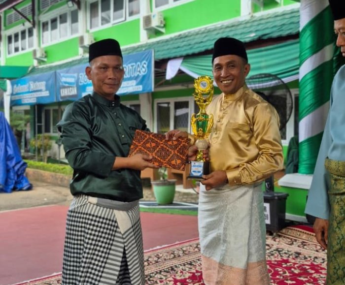 MTsN 1 Kota Sungai Penuh Meraih 2  Penghargaaan Bergengsi Pada Acara Tasyakuran HAB Kemenag Tingkat Provinsi Jambi